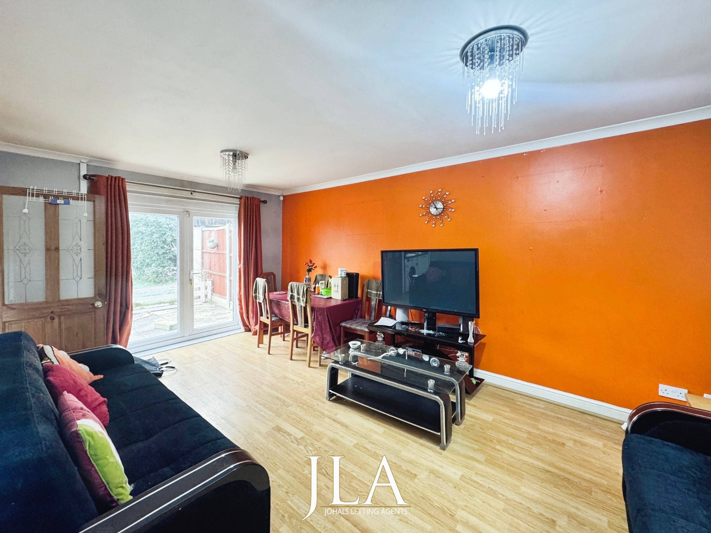 3 bed semi-detached house to rent in Abbey Lane, Leicester  - Property Image 2