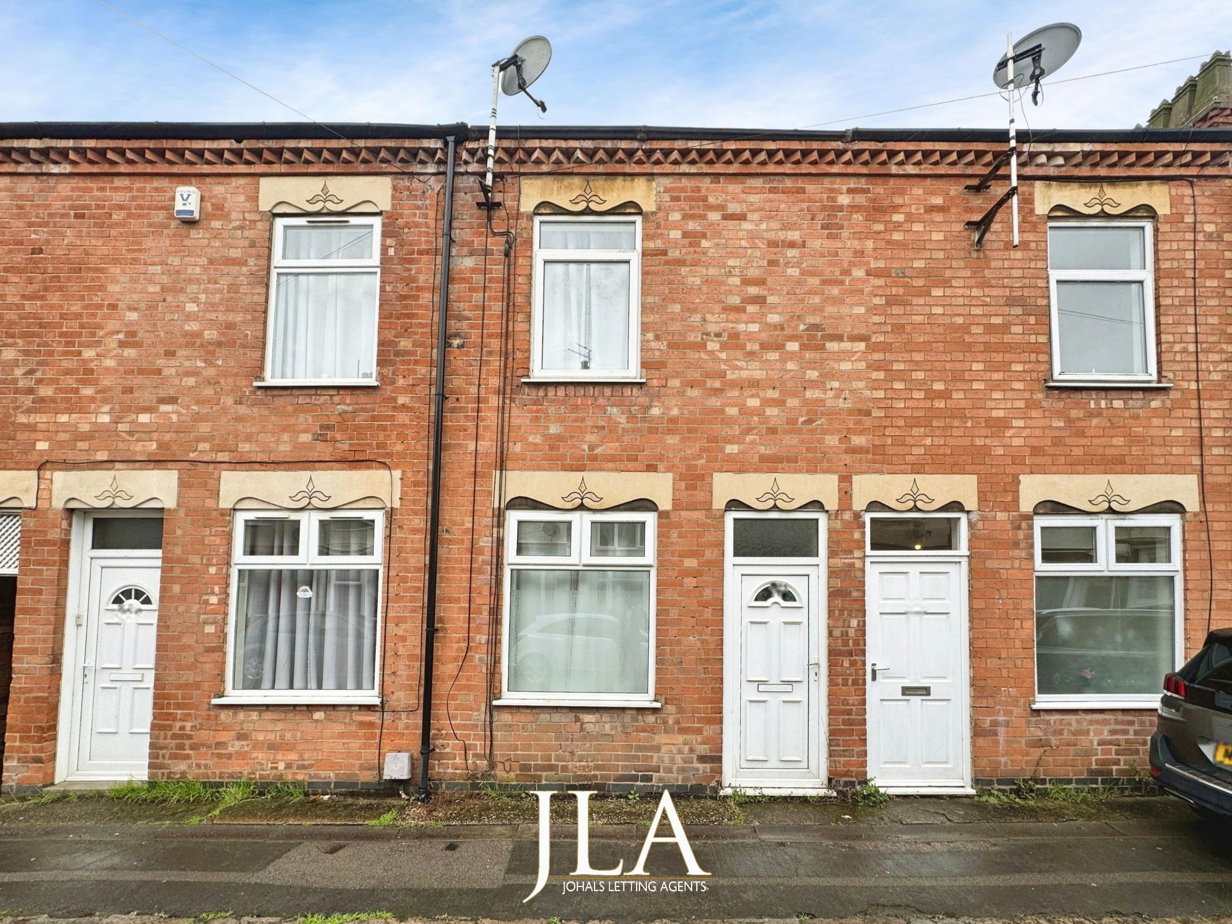 3 bed terraced house to rent in St. Peters Street, Leicester, LE7