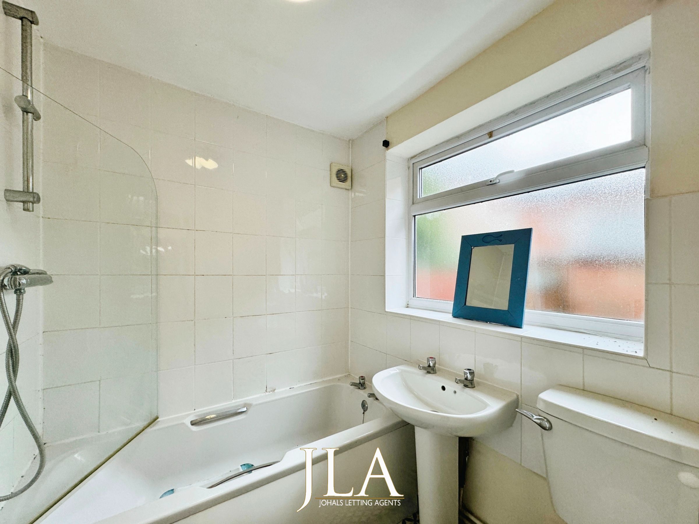 3 bed terraced house to rent in St. Peters Street, Leicester  - Property Image 3