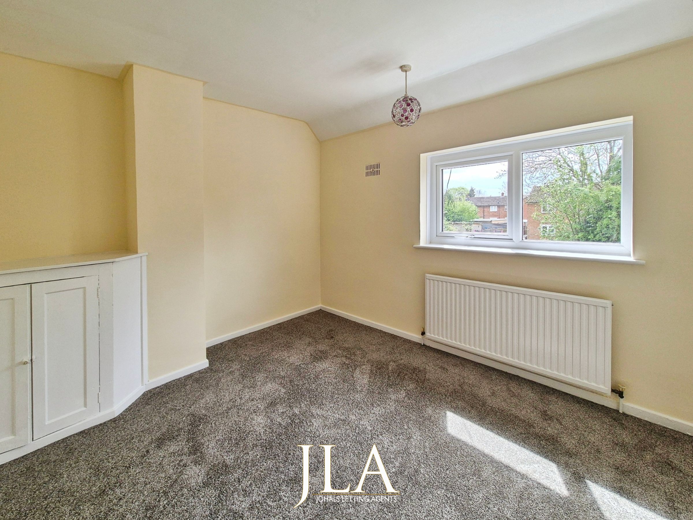 4 bed semi-detached house to rent in Aylestone Lane, Wigston  - Property Image 7