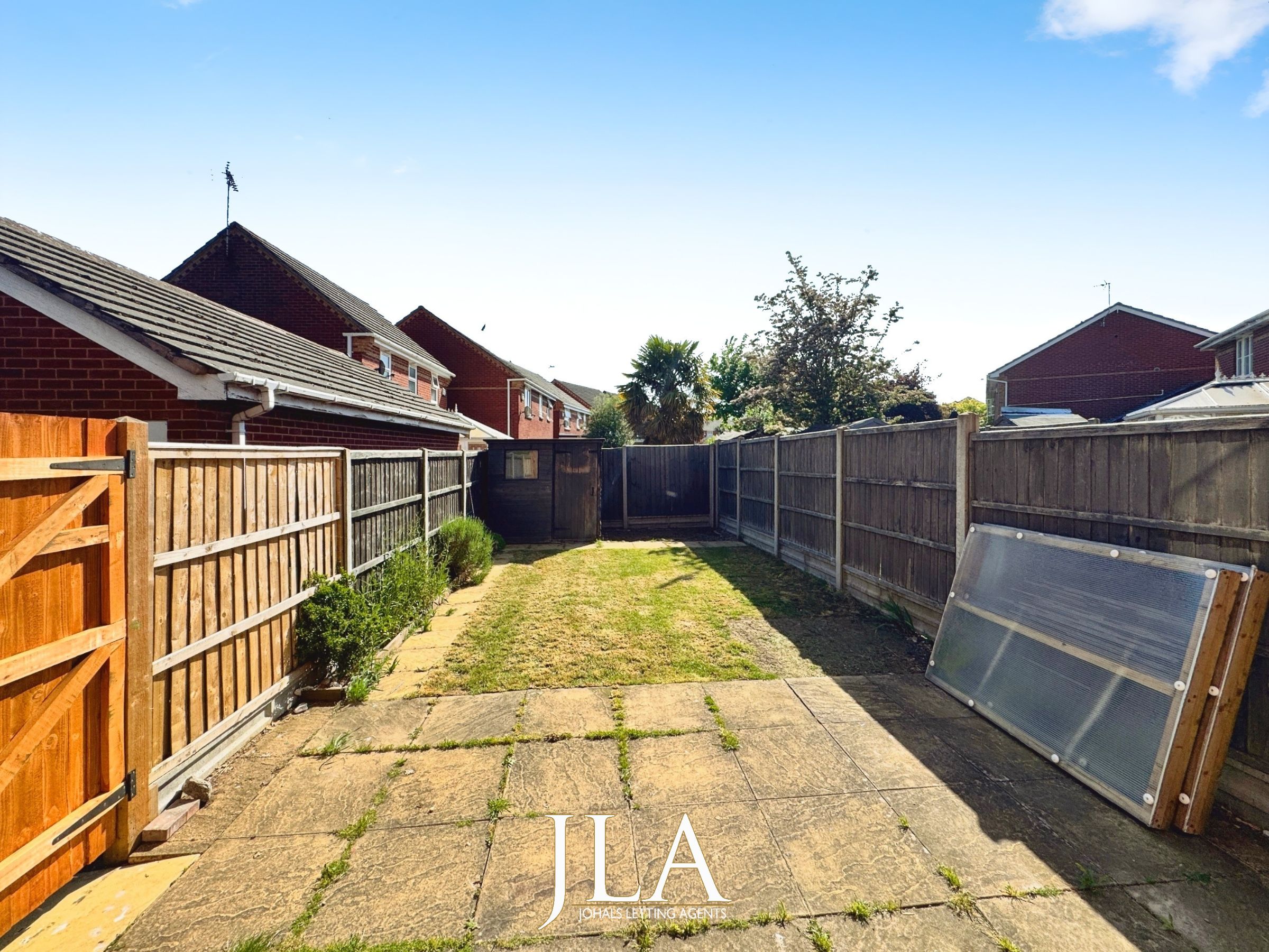 3 bed semi-detached house to rent in Taverners Road, Leicester  - Property Image 9