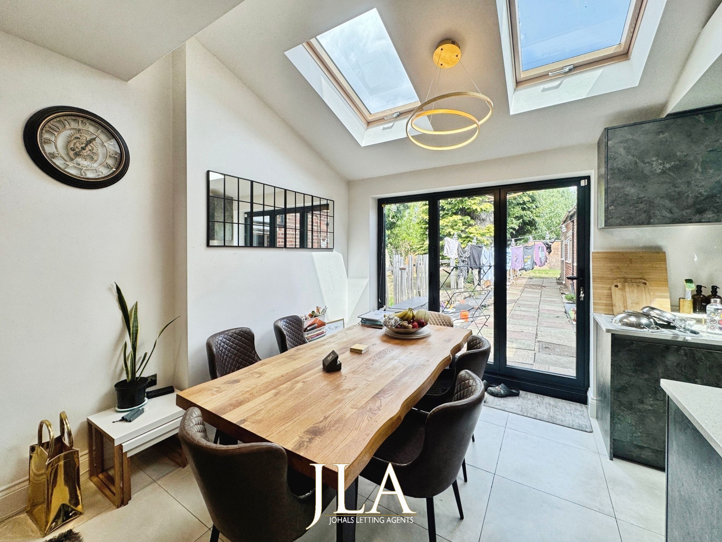 3 bed semi-detached house to rent in Welford Road, Leicester  - Property Image 9