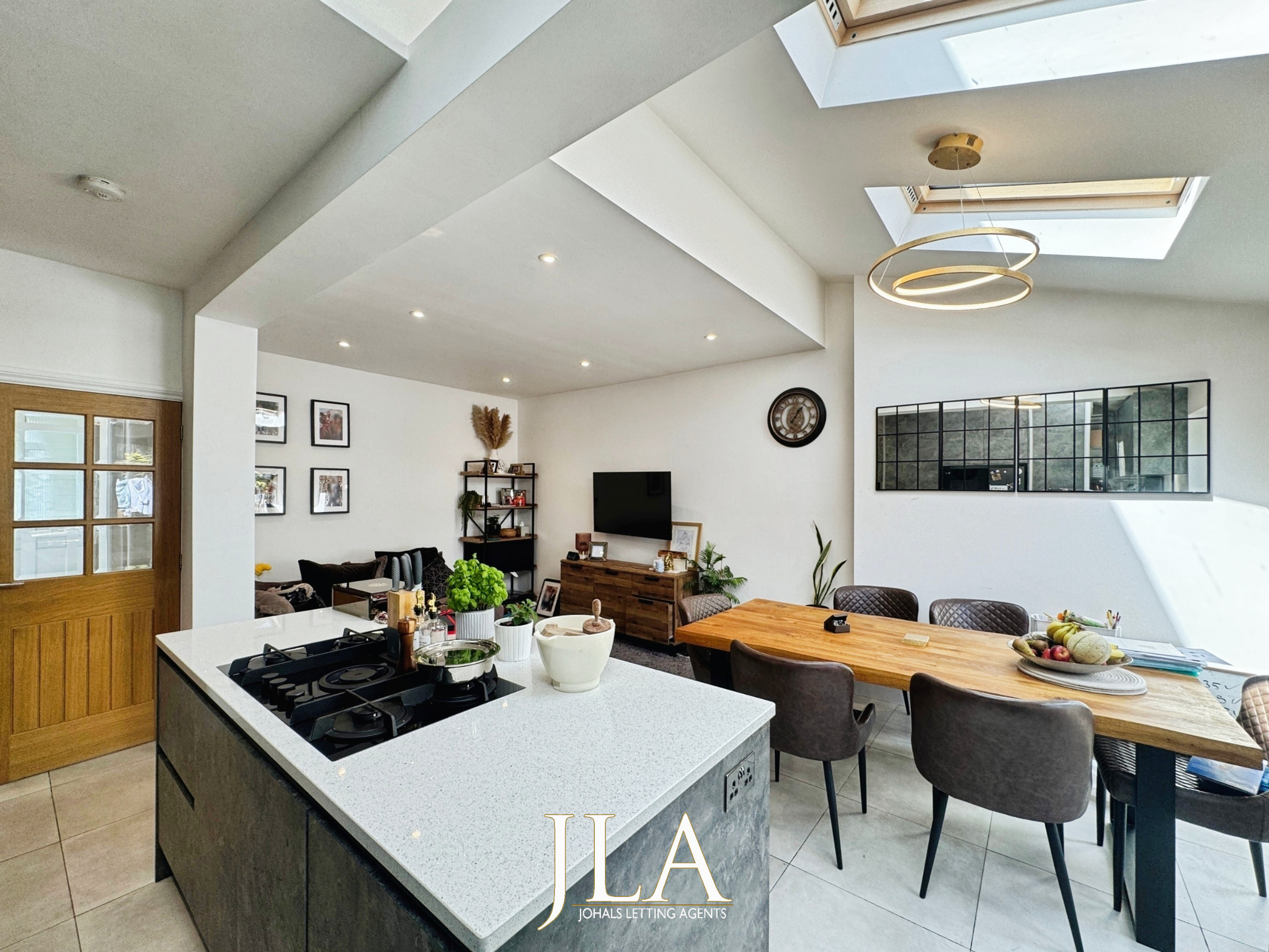 3 bed semi-detached house to rent in Welford Road, Leicester  - Property Image 8