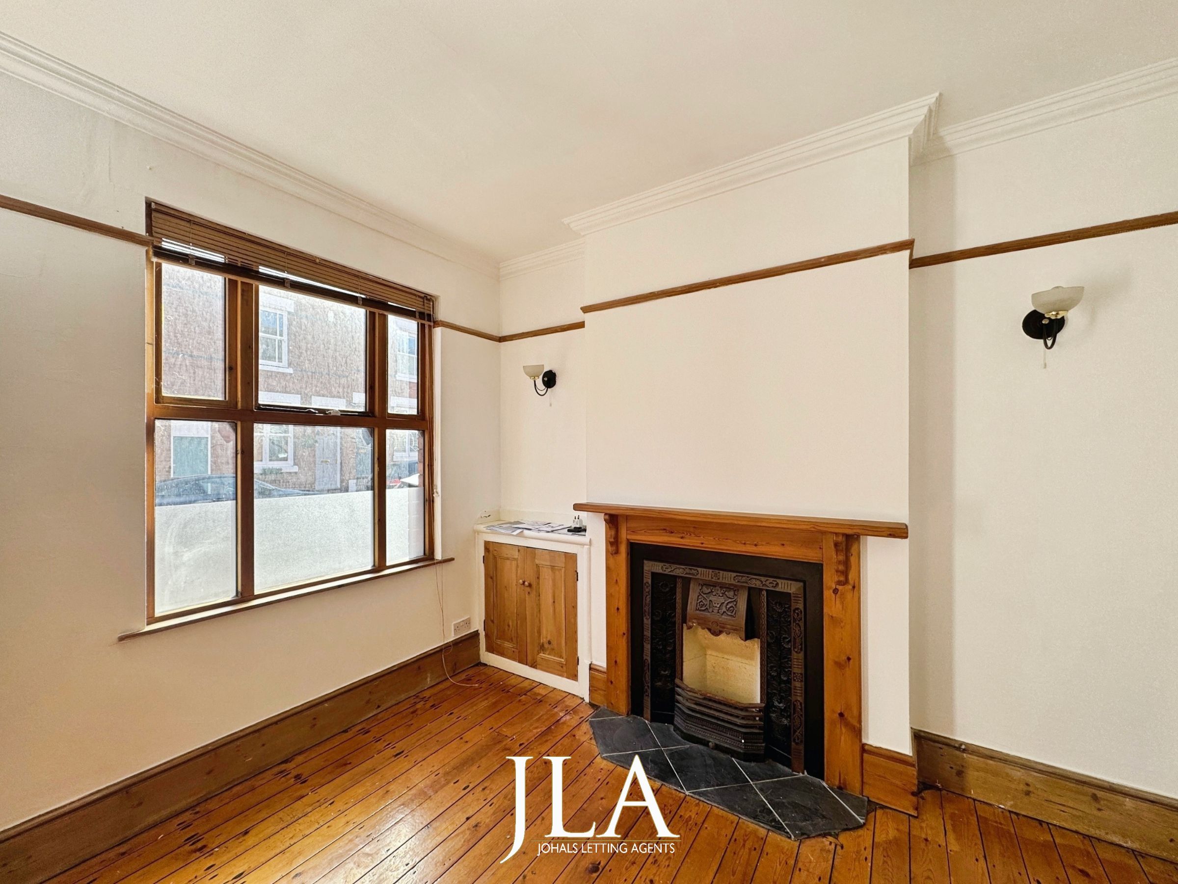 2 bed terraced house to rent in Hartopp Road, Leicester  - Property Image 2