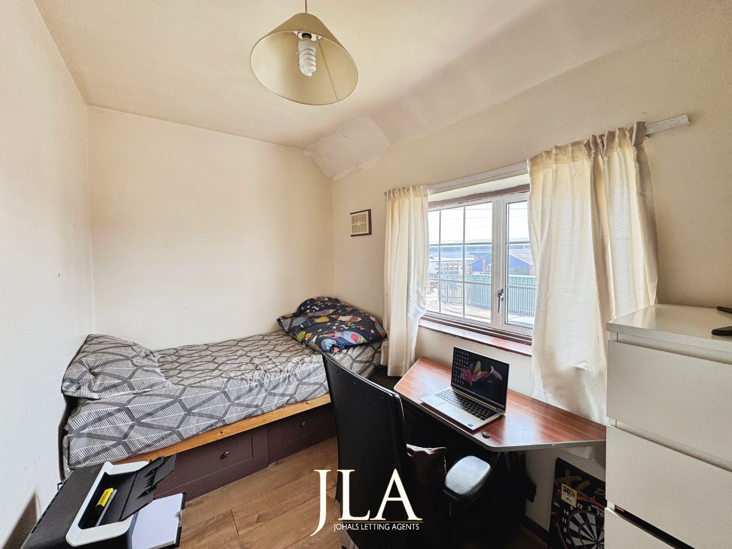 4 bed terraced house to rent in Pullman Road, Wigston 13