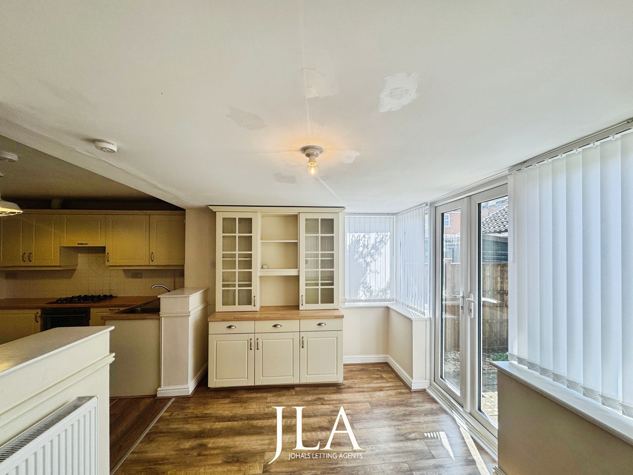 4 bed semi-detached house to rent in Fox Pond Lane, Leicester 7