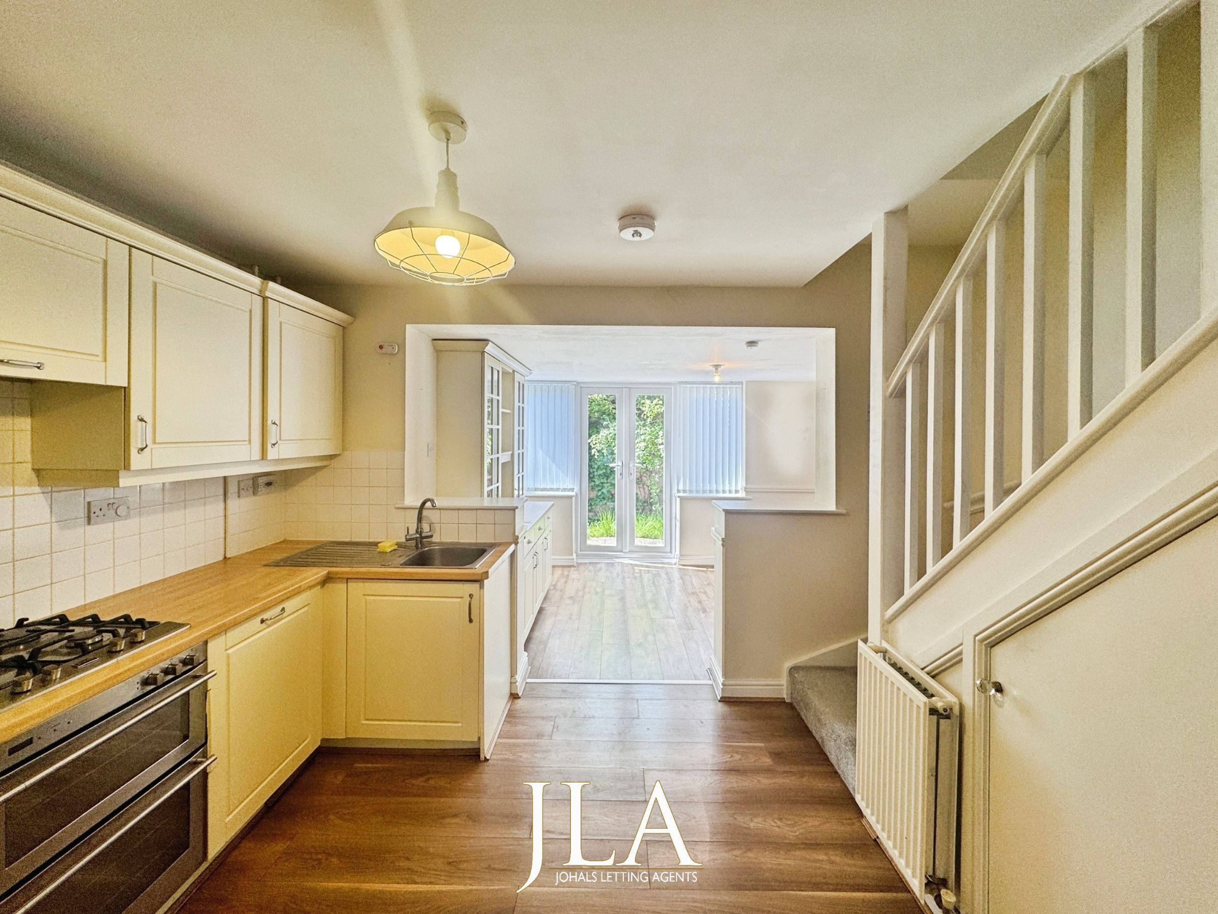 4 bed semi-detached house to rent in Fox Pond Lane, Leicester 6