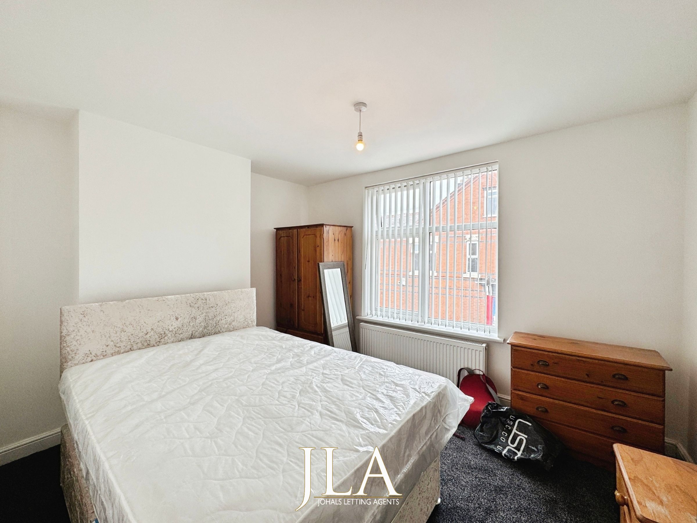 3 bed flat to rent in Vaughan Street, Leicester 5