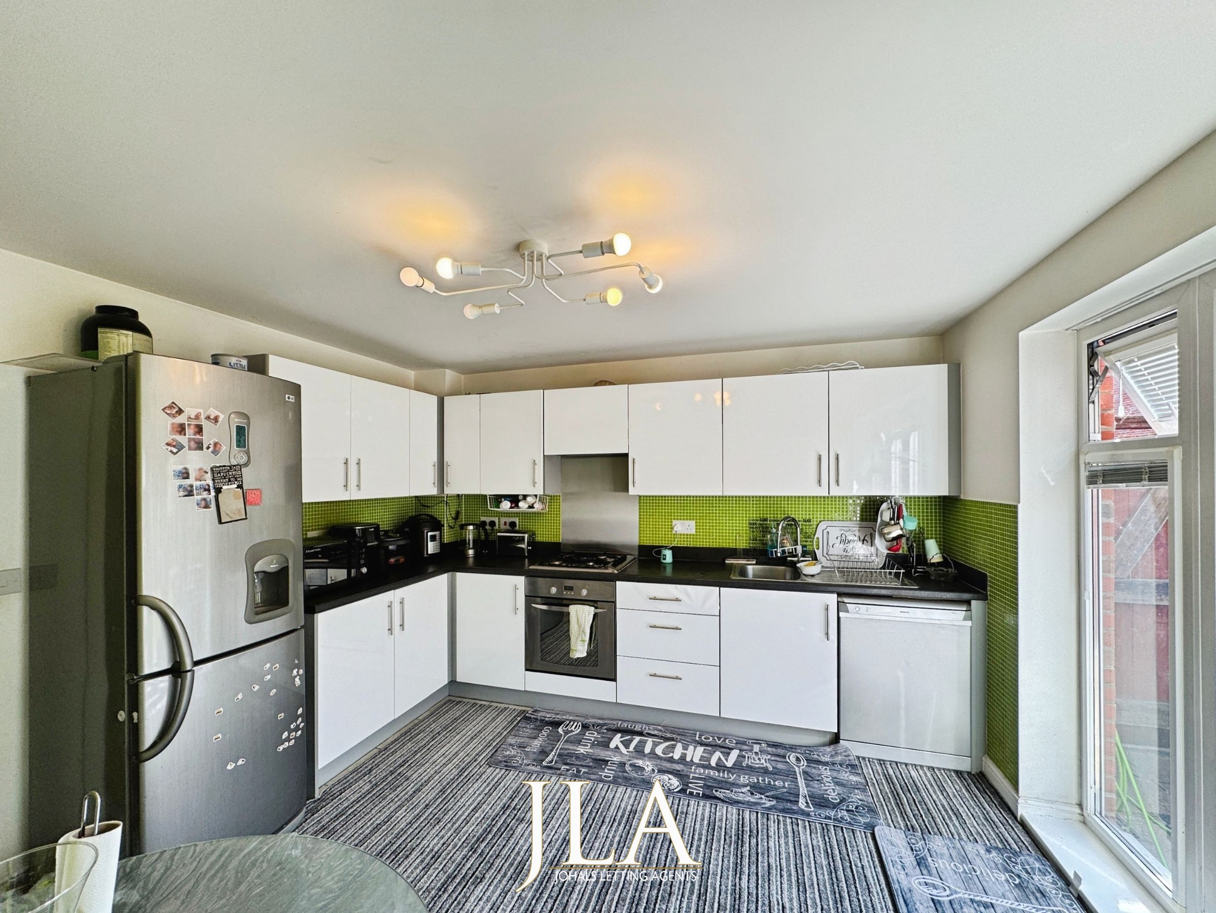 3 bed detached house to rent in Disraeli Street, Leicester  - Property Image 5