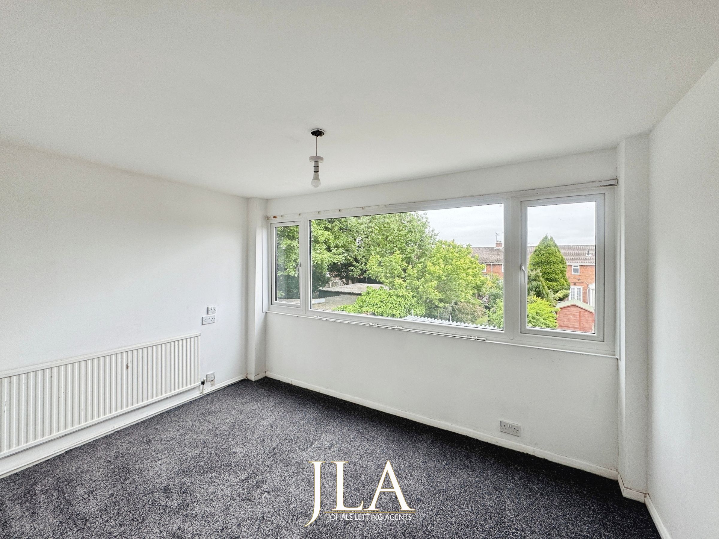 2 bed terraced house to rent in Aylestone Lane, Wigston 6