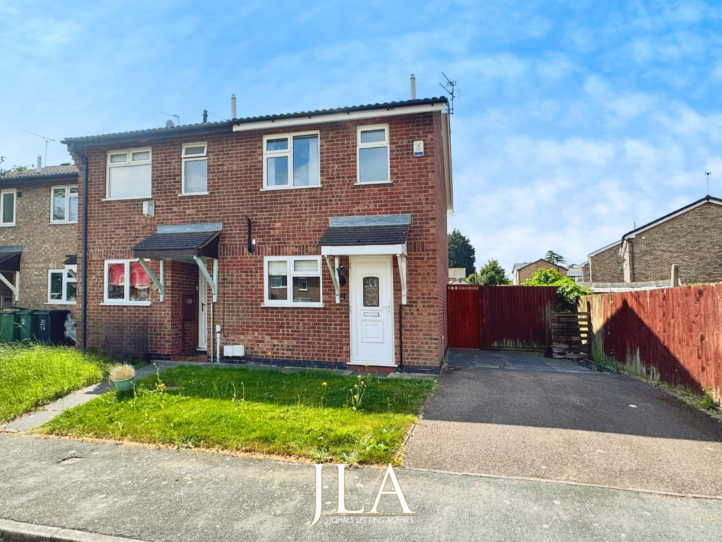 2 bed semi-detached house to rent in Smith Avenue, Leicester, LE4