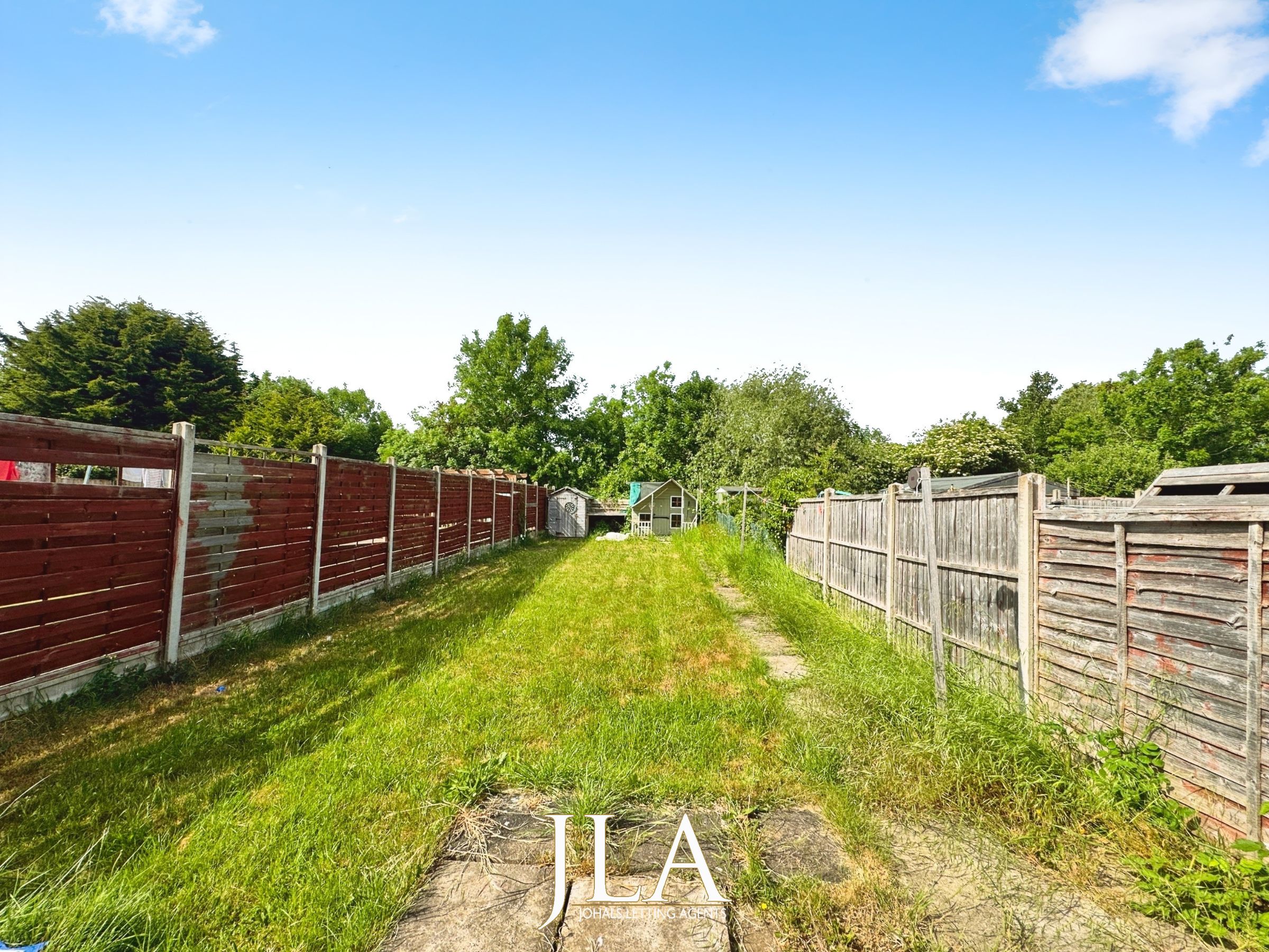 3 bed semi-detached house to rent in Cairnsford Road, Leicester  - Property Image 9