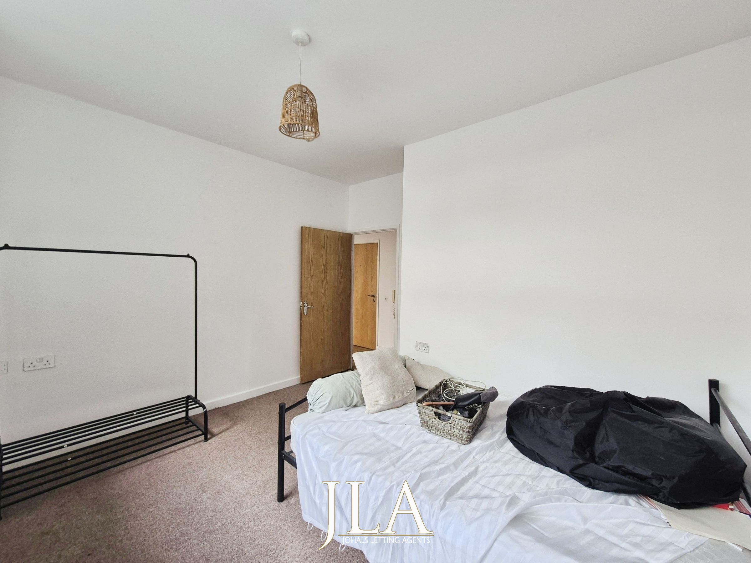 1 bed flat to rent in Colton Street, Leicester 2