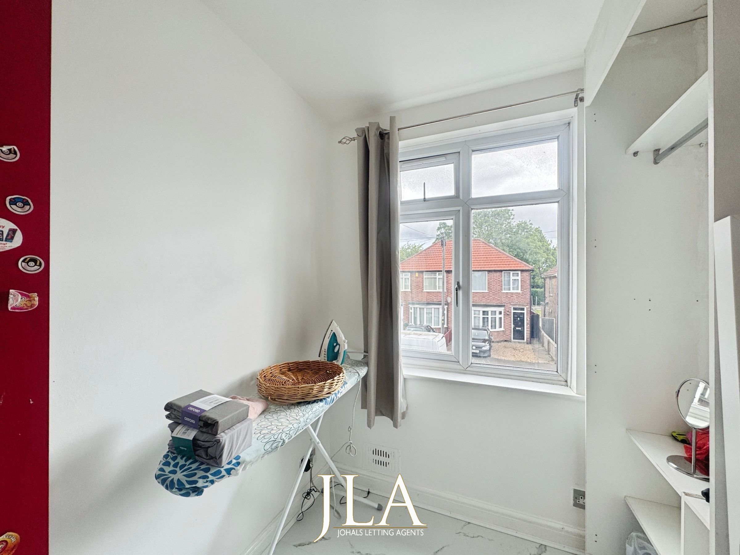3 bed semi-detached house to rent in Ravenhurst Road, Leicester 9