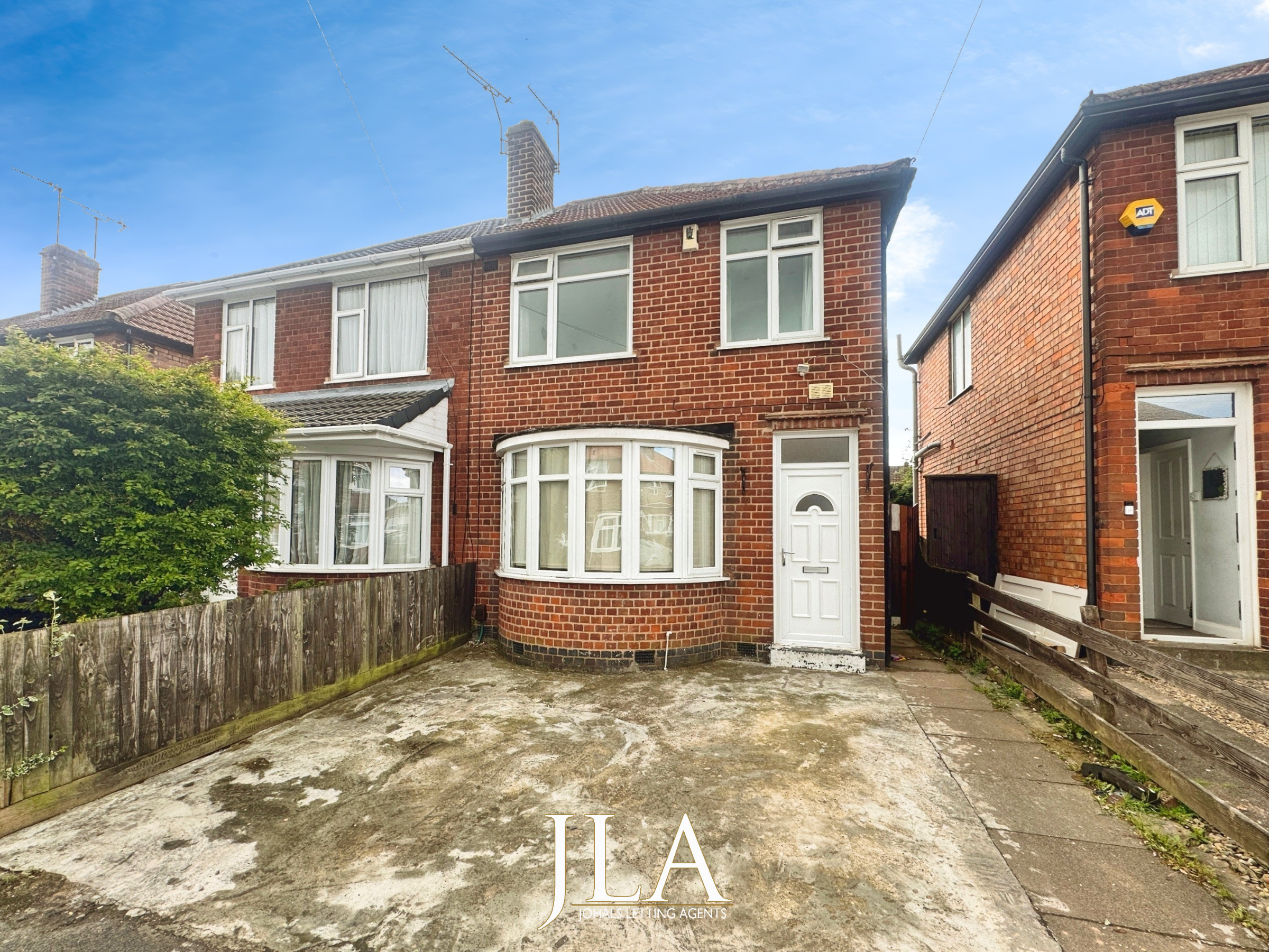 3 bed semi-detached house to rent in Ravenhurst Road, Leicester, LE3