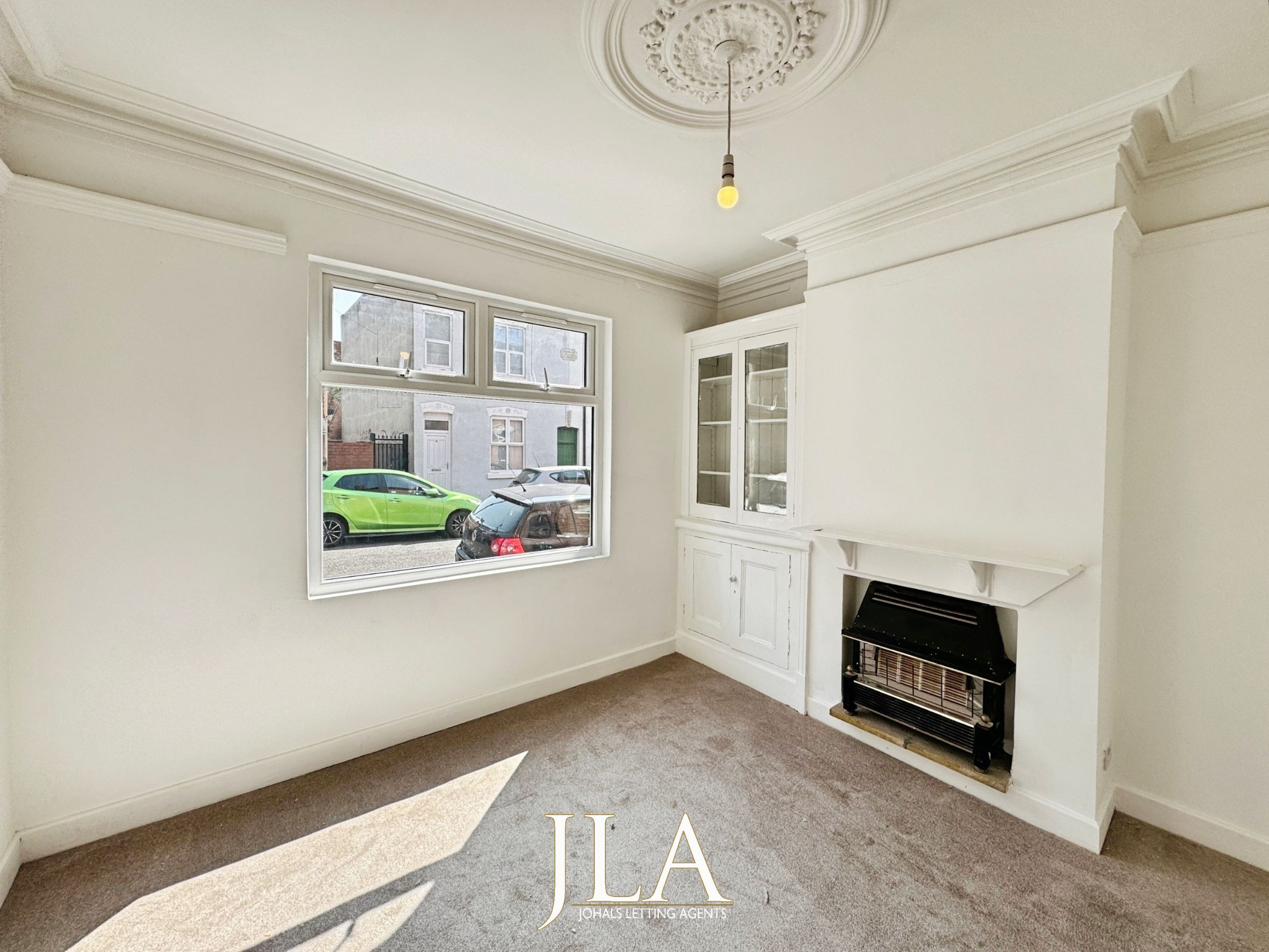 4 bed terraced house to rent in Filbert Street East, Leicester 2