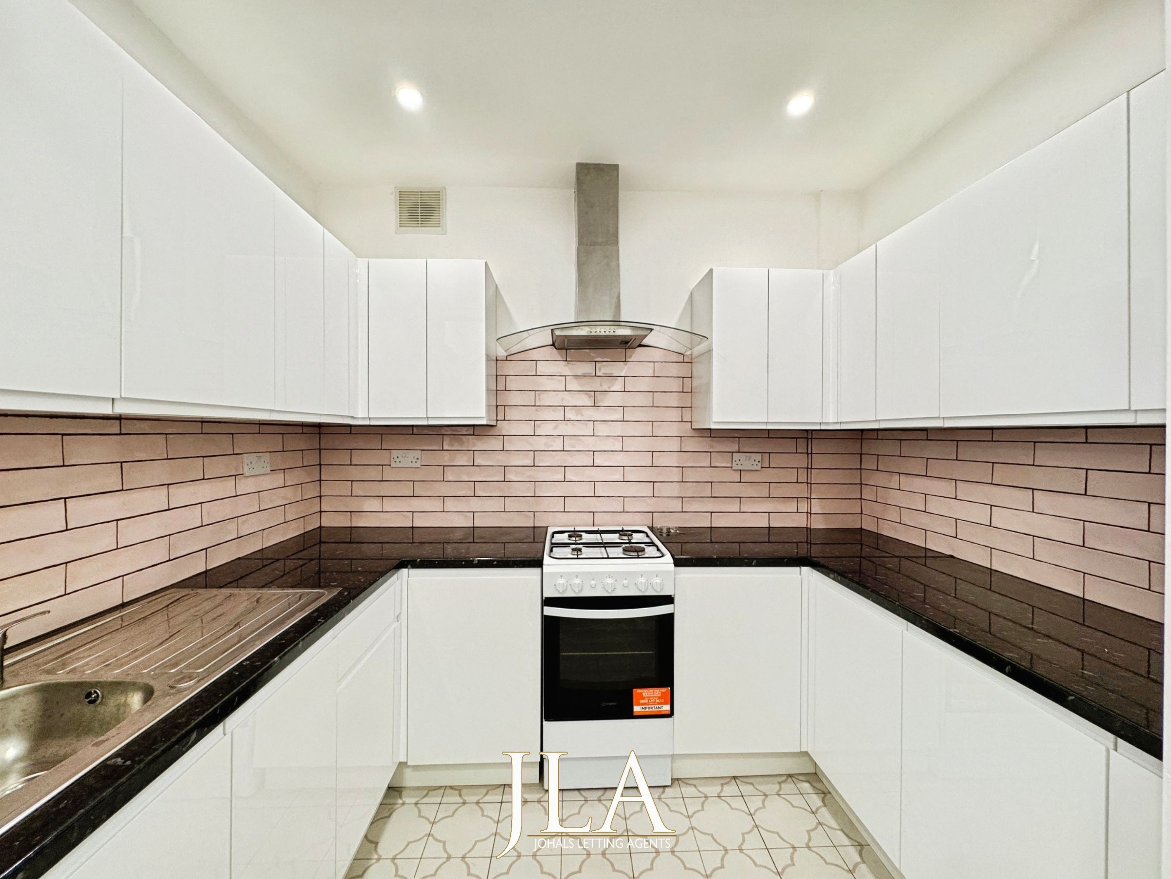 4 bed terraced house to rent in Filbert Street East, Leicester 5