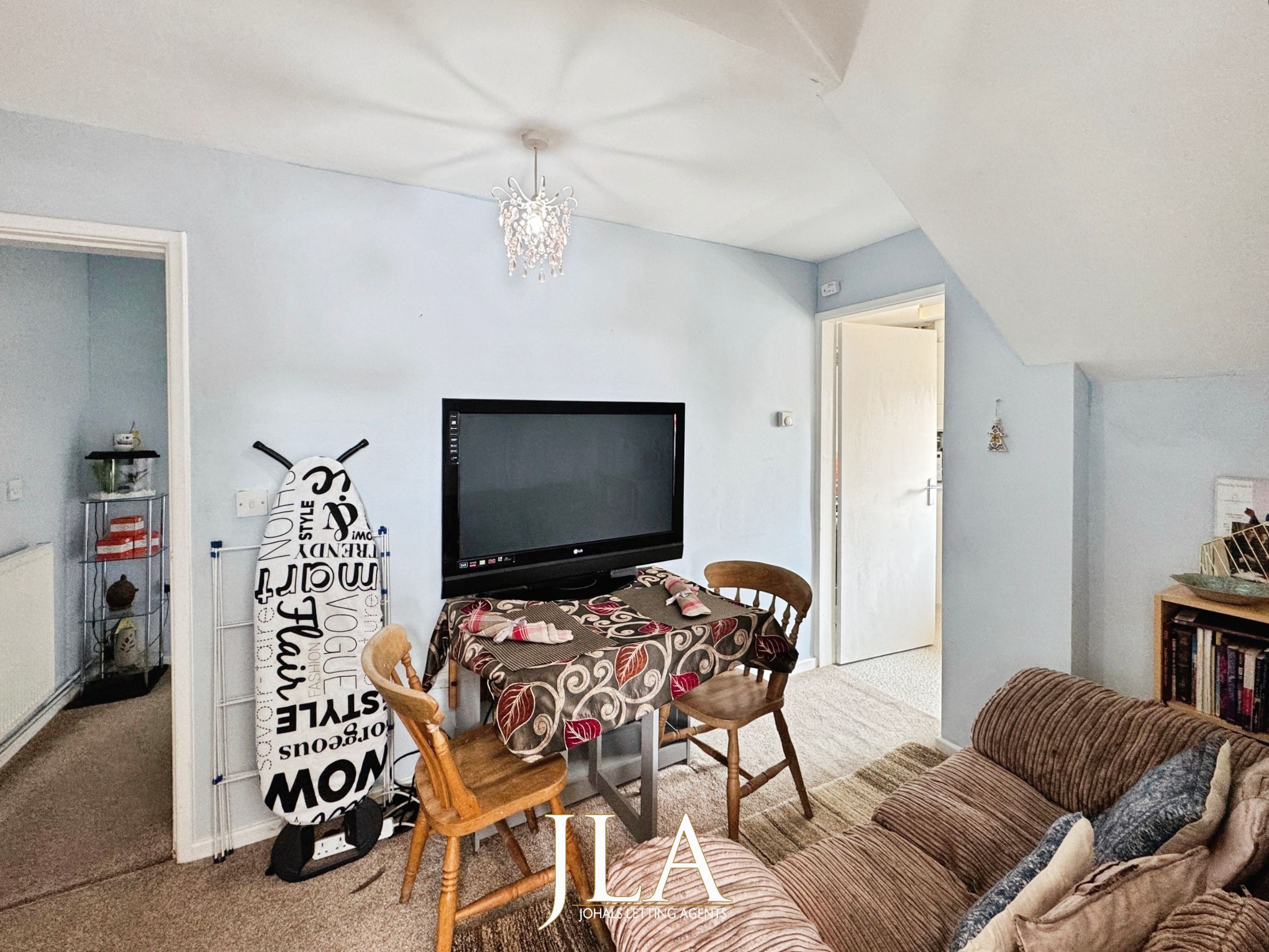 2 bed flat to rent in Bloomfield Road, Leicester 4