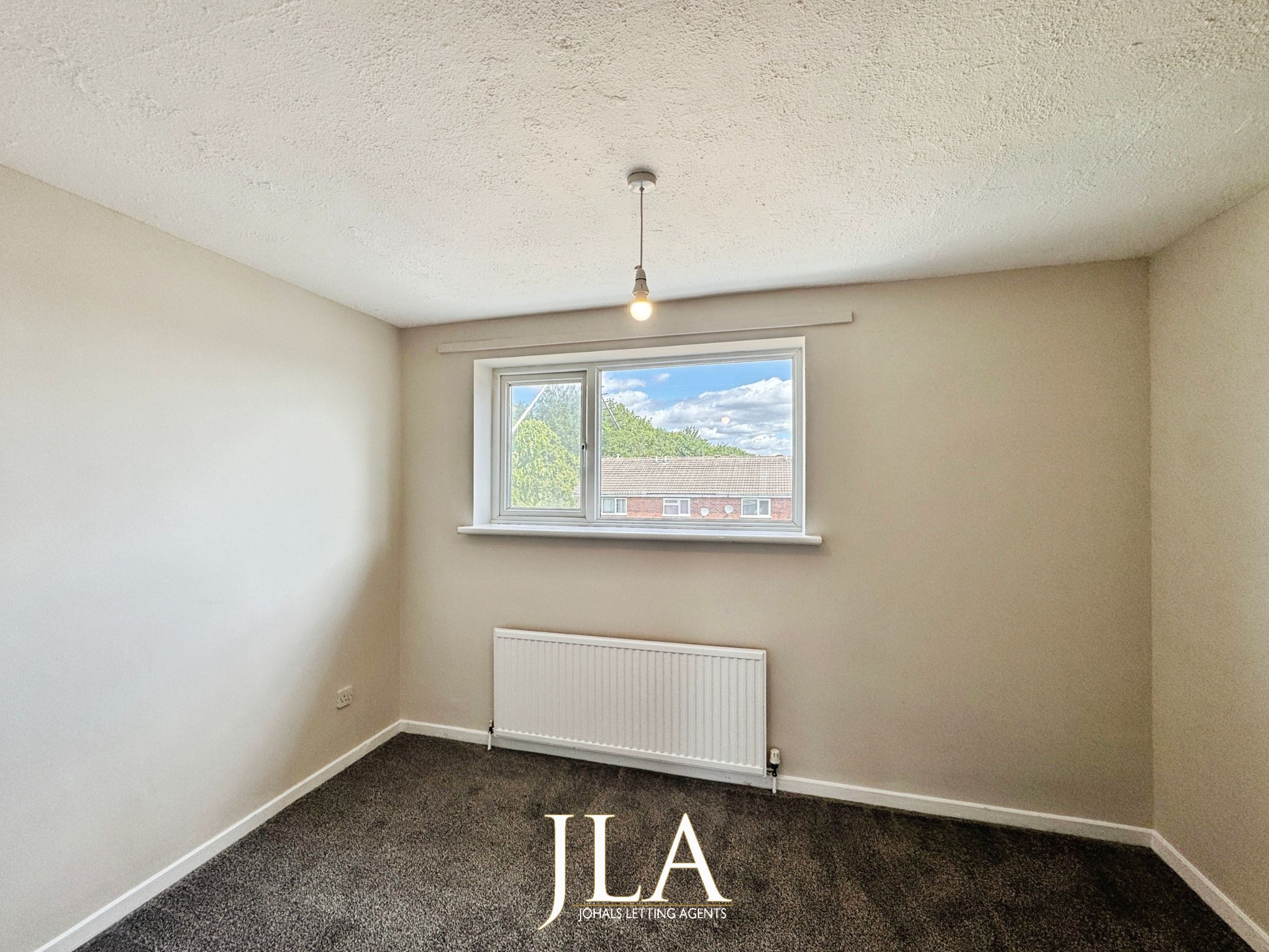 2 bed terraced house to rent in Clayton Drive, Leicester 5