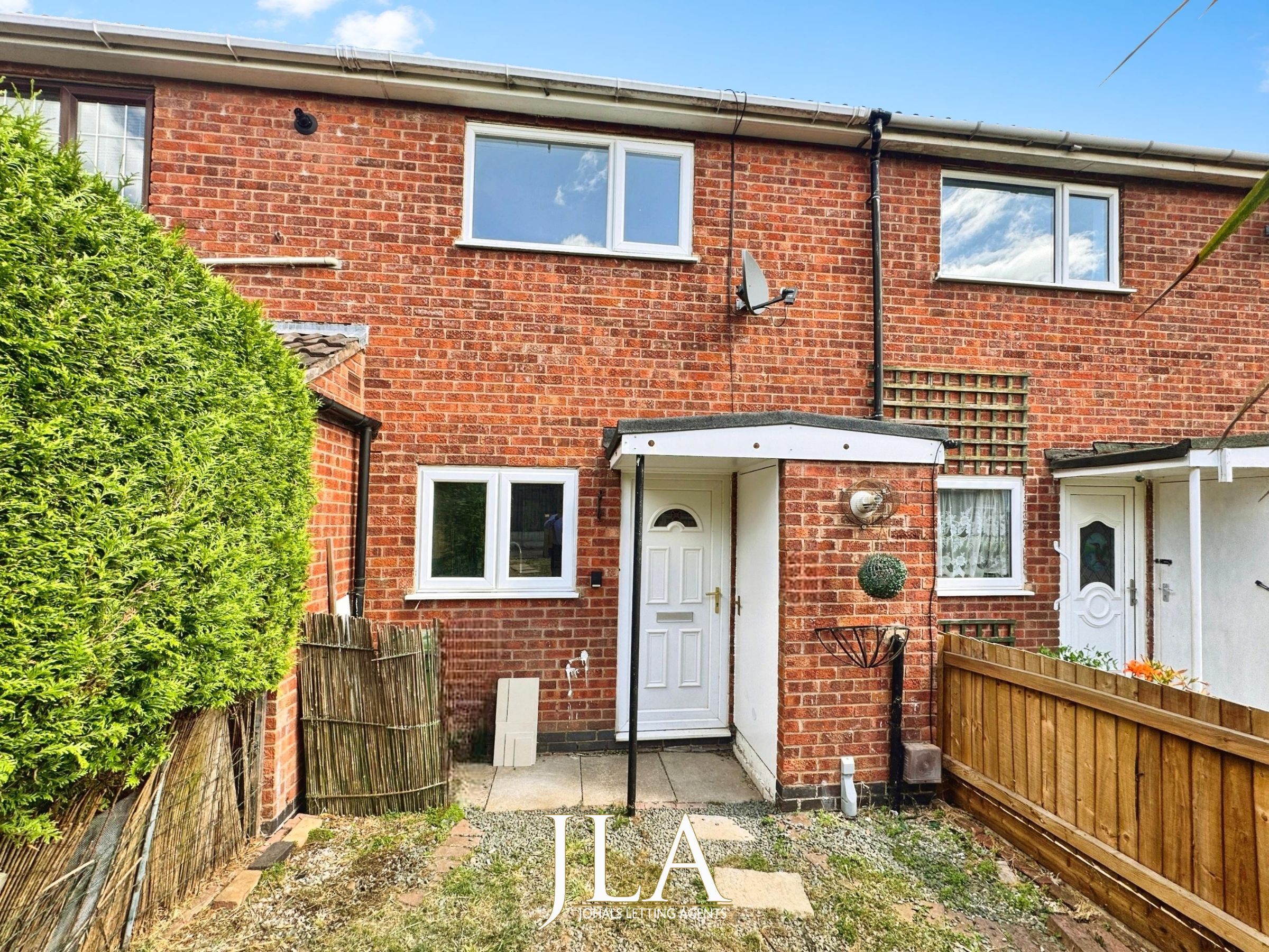 2 bed terraced house to rent in Clayton Drive, Leicester, LE4