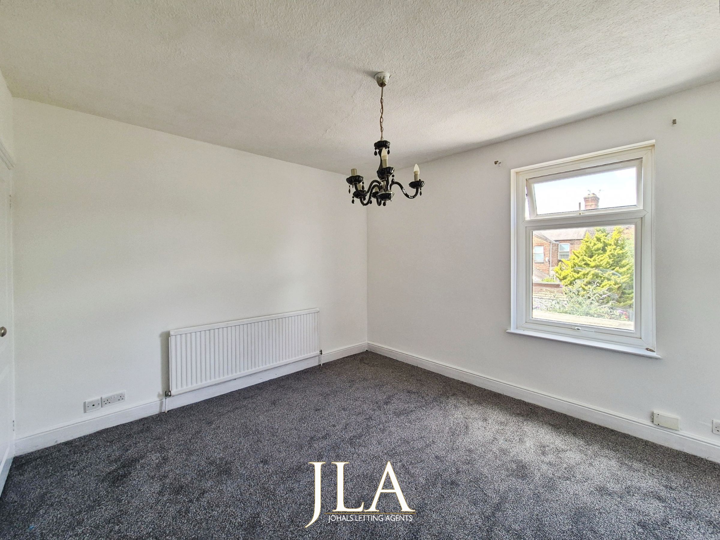 2 bed terraced house to rent in Station Street, Wigston, LE18