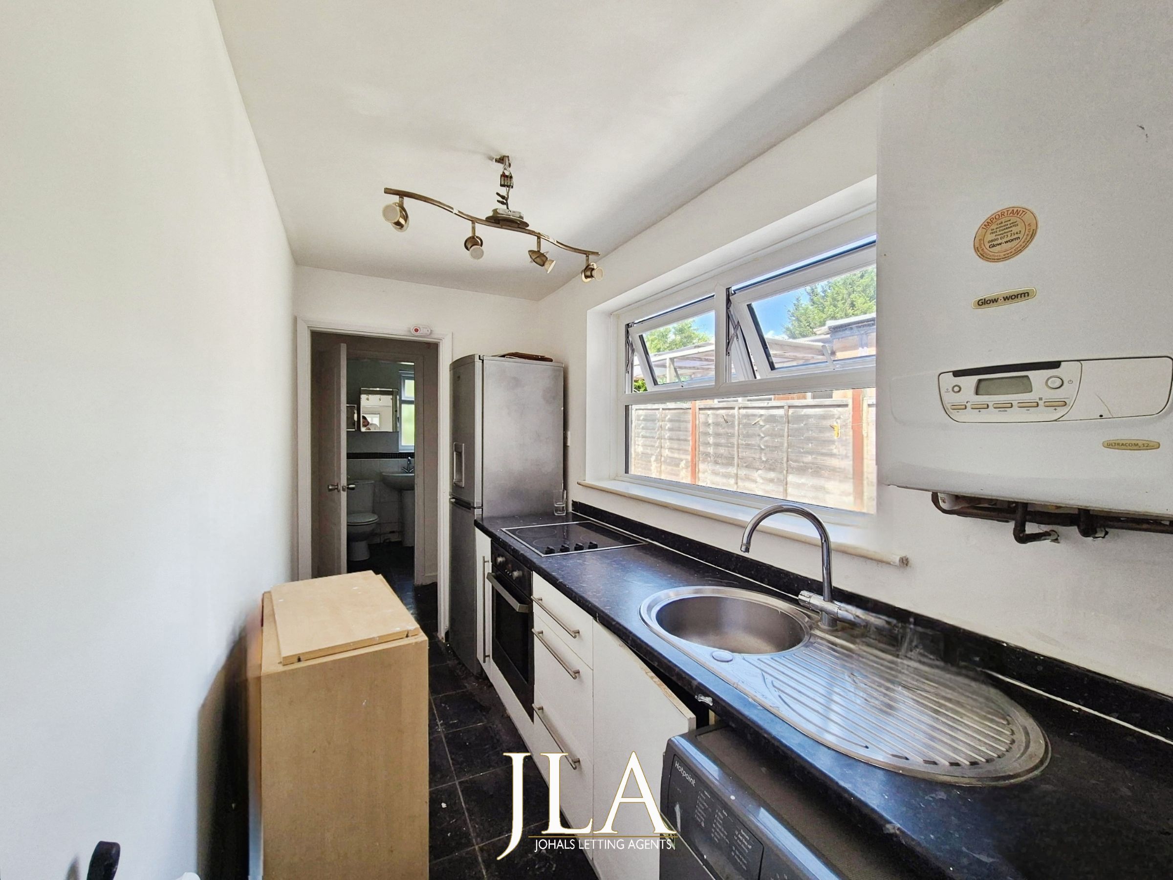 2 bed terraced house to rent in Station Street, Wigston  - Property Image 4