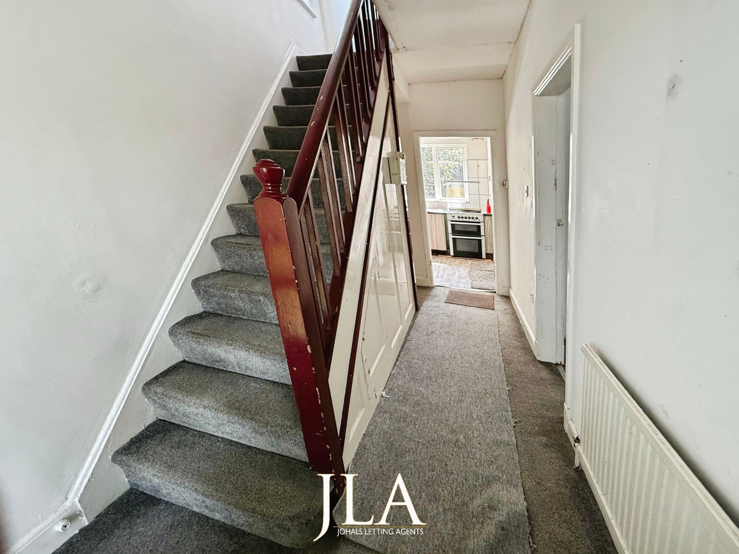 3 bed semi-detached house to rent in The Crossway, Leicester  - Property Image 4