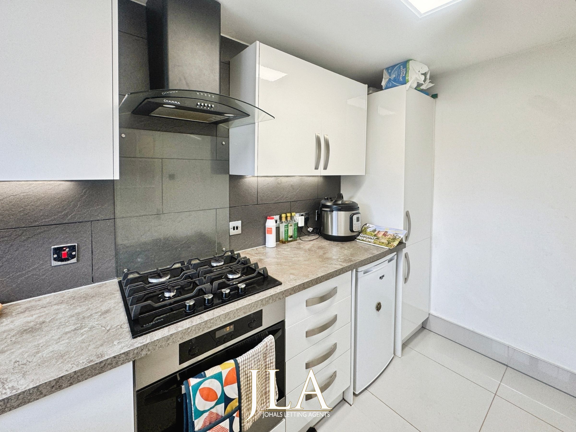 3 bed detached house to rent in Newpool Bank, Leicester  - Property Image 4