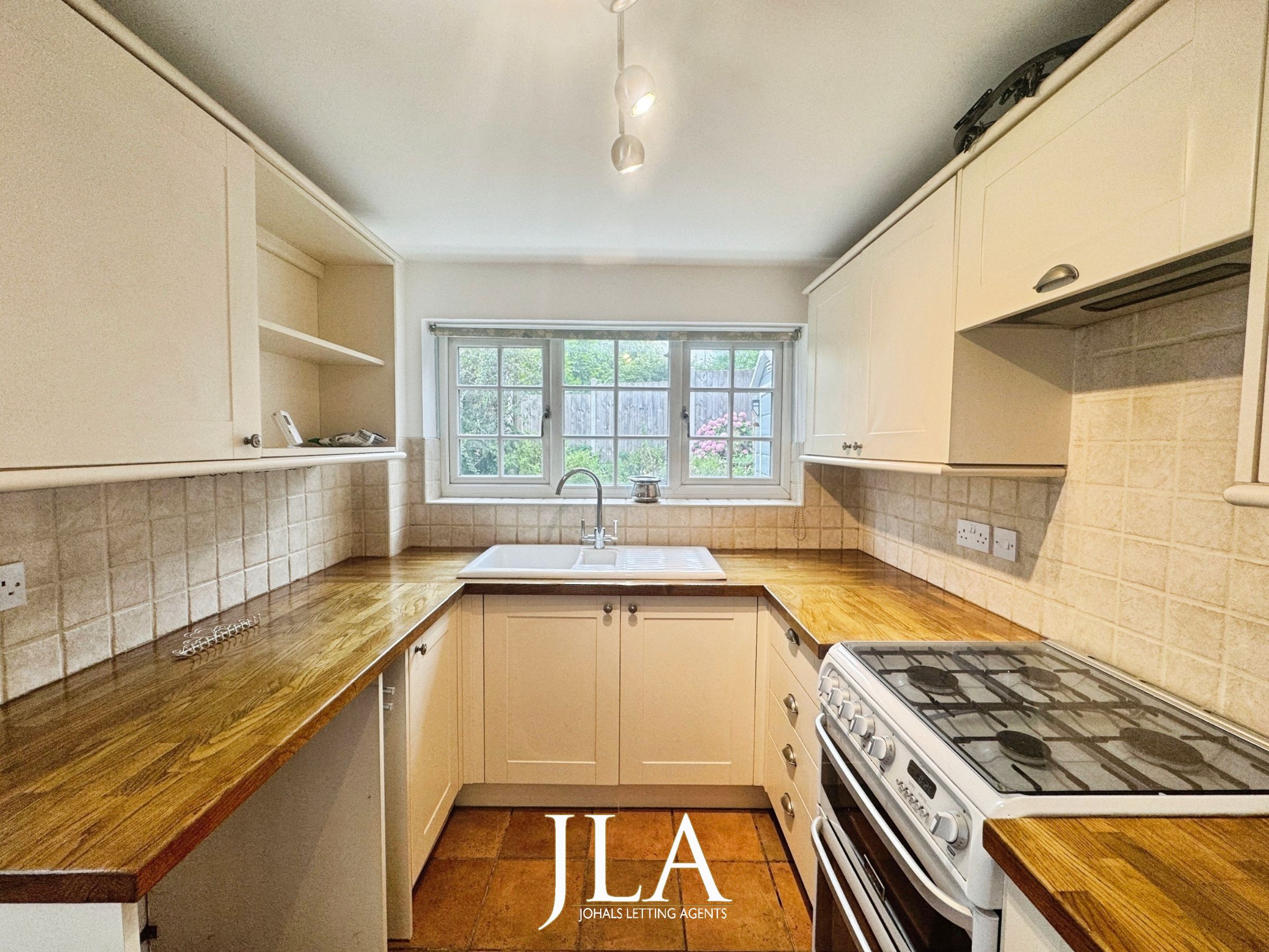 2 bed terraced house to rent in New Street, Leicester  - Property Image 3