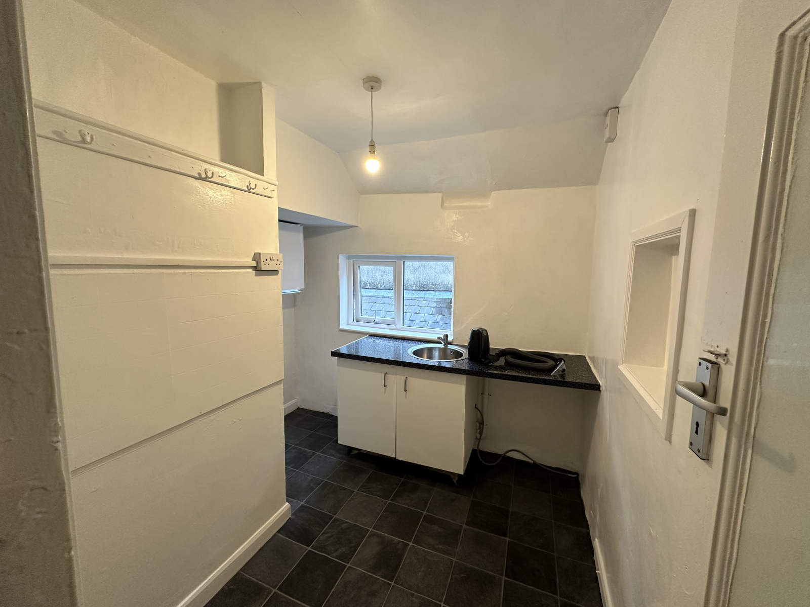 3 bed flat to rent in Boutport Street, Devon  - Property Image 6