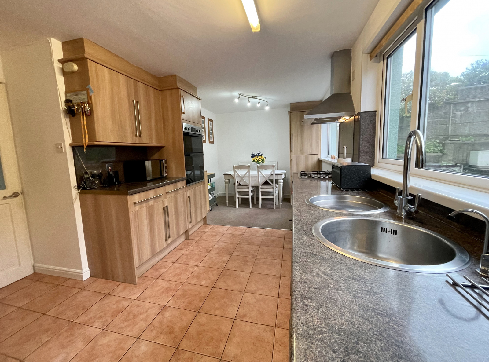 3 bed end of terrace house for sale in Charles Dart Crescent, Devon  - Property Image 12