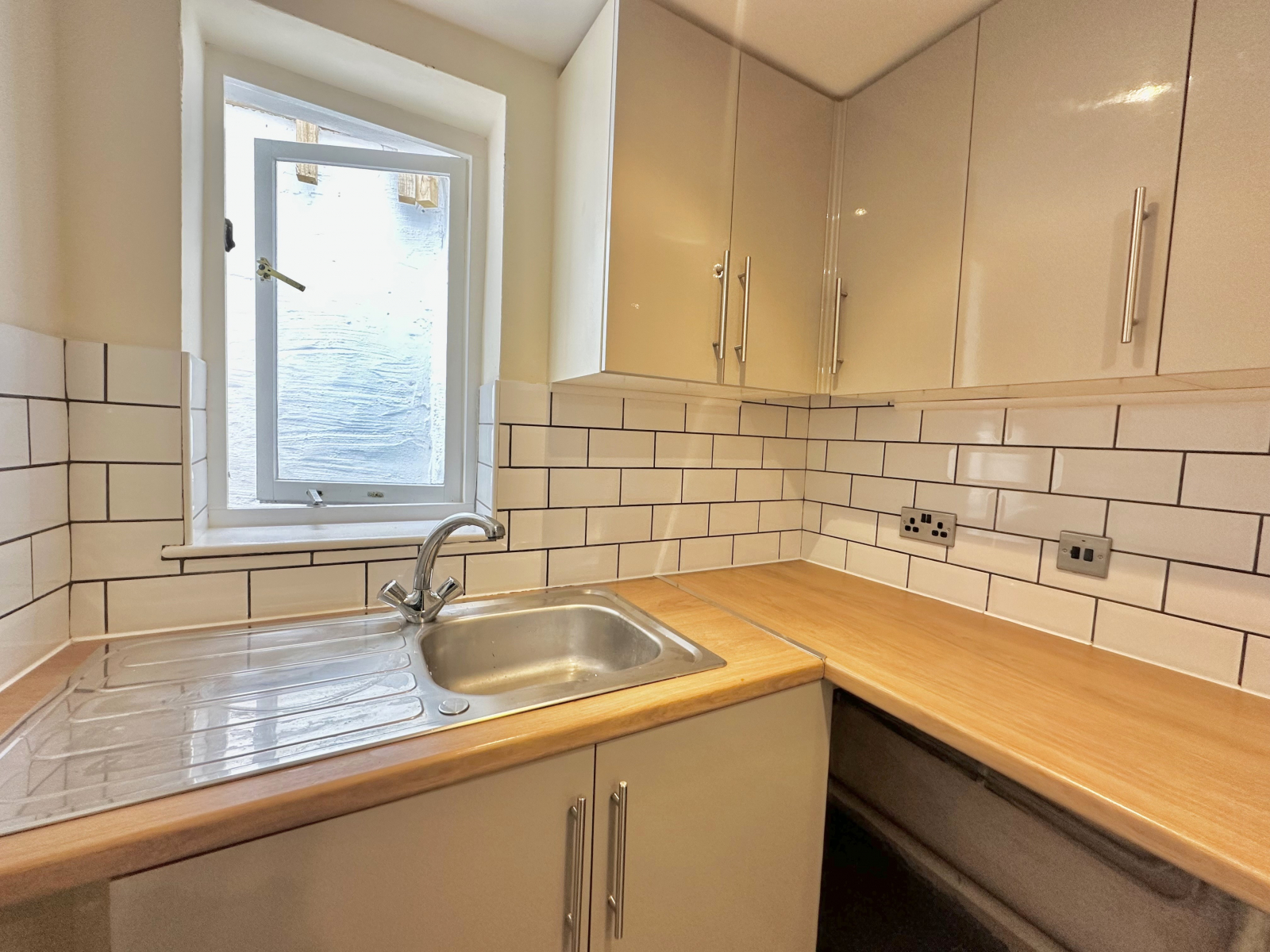 3 bed end of terrace house for sale in Silver Street, Devon  - Property Image 15