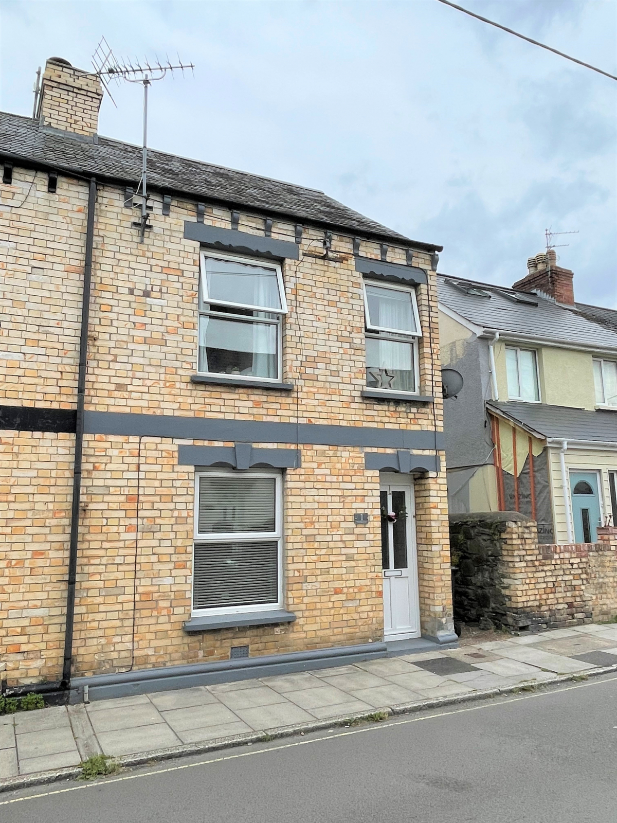 3 bed end of terrace house for sale, Devon, EX32