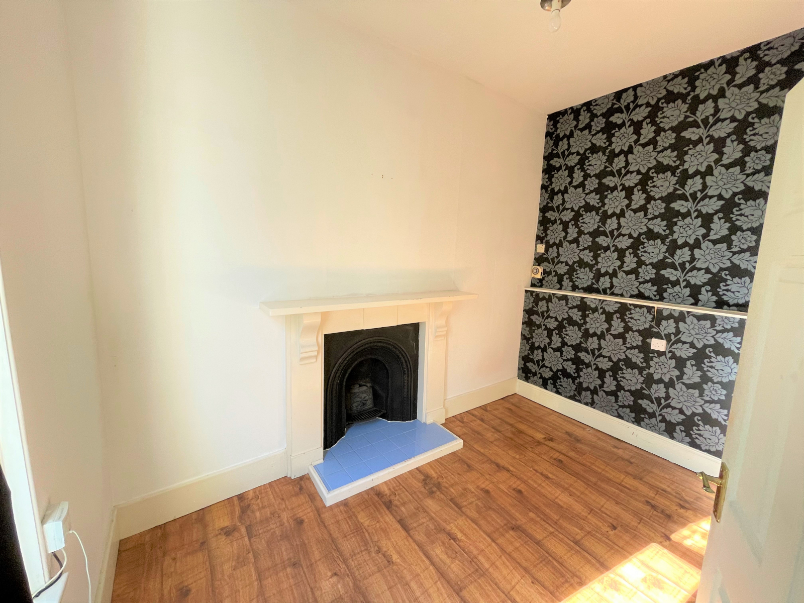 2 bed flat for sale in 69 Boutport Street, Devon  - Property Image 6