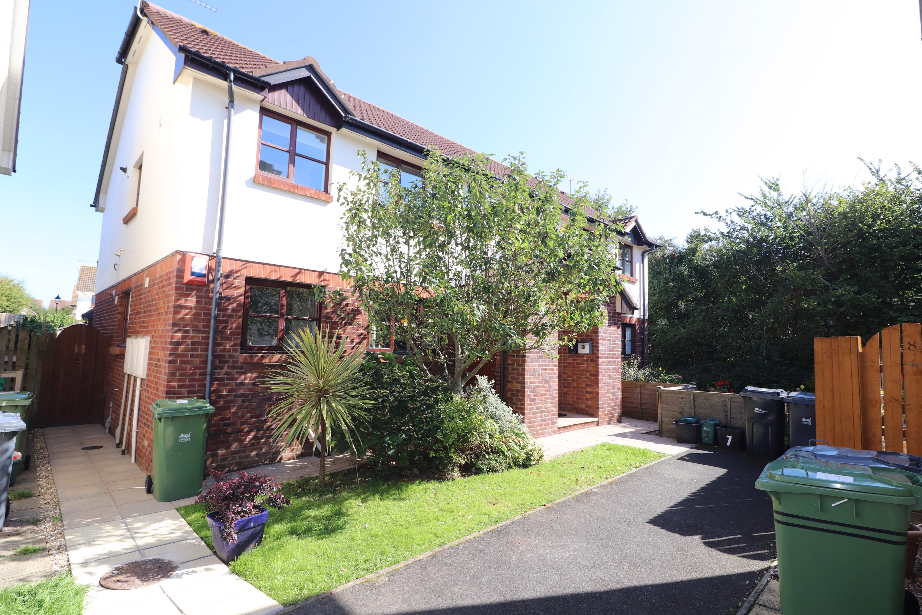 2 bed flat for sale in Easter Court Roundswell, Devon  - Property Image 1