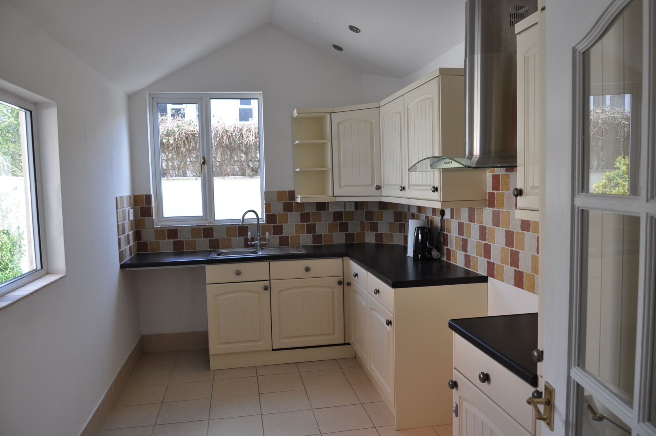 3 bed terraced house for sale in Victoria Street, Devon - Property Image 1