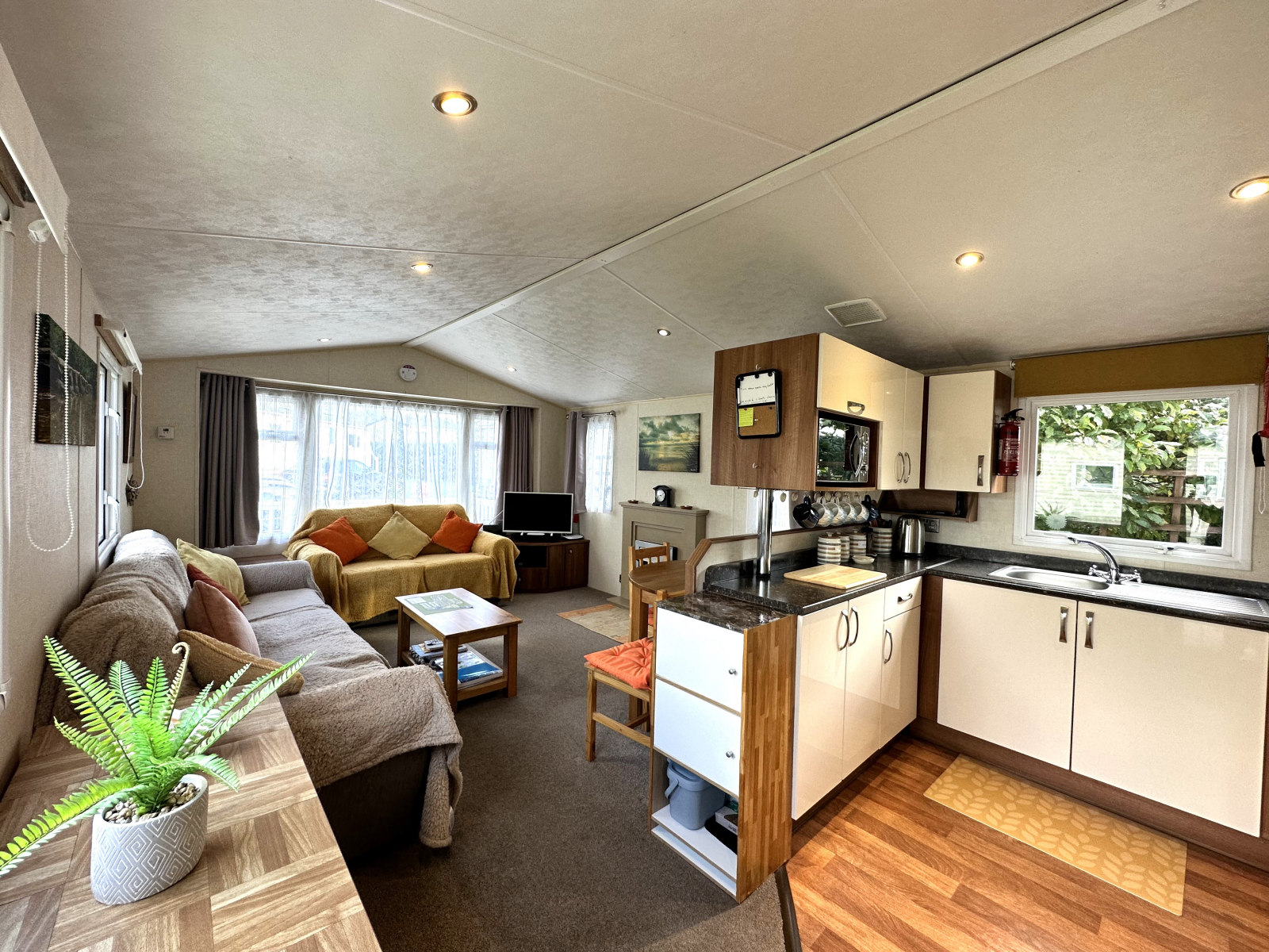 2 bed mobile home for sale in Braunton Road, Devon  - Property Image 1