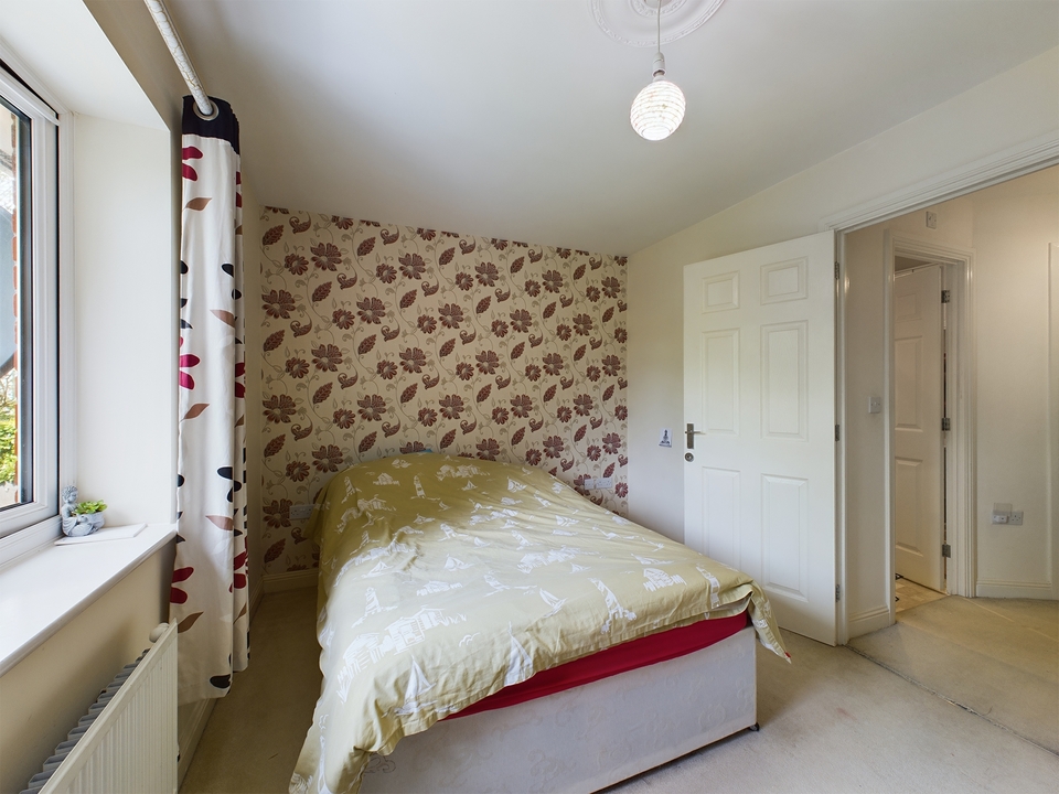 3 bed end of terrace house for sale in Milton Place, High Wycombe  - Property Image 13