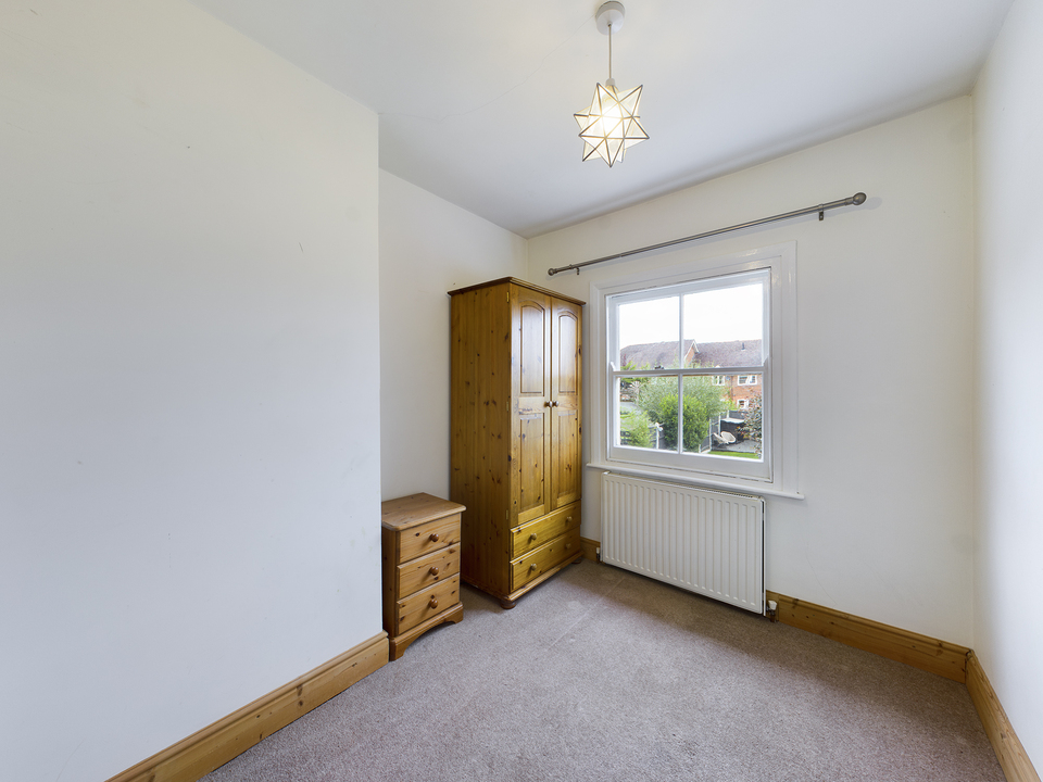2 bed semi-detached house to rent in Sycamore Road, Chalfont St. Giles  - Property Image 6