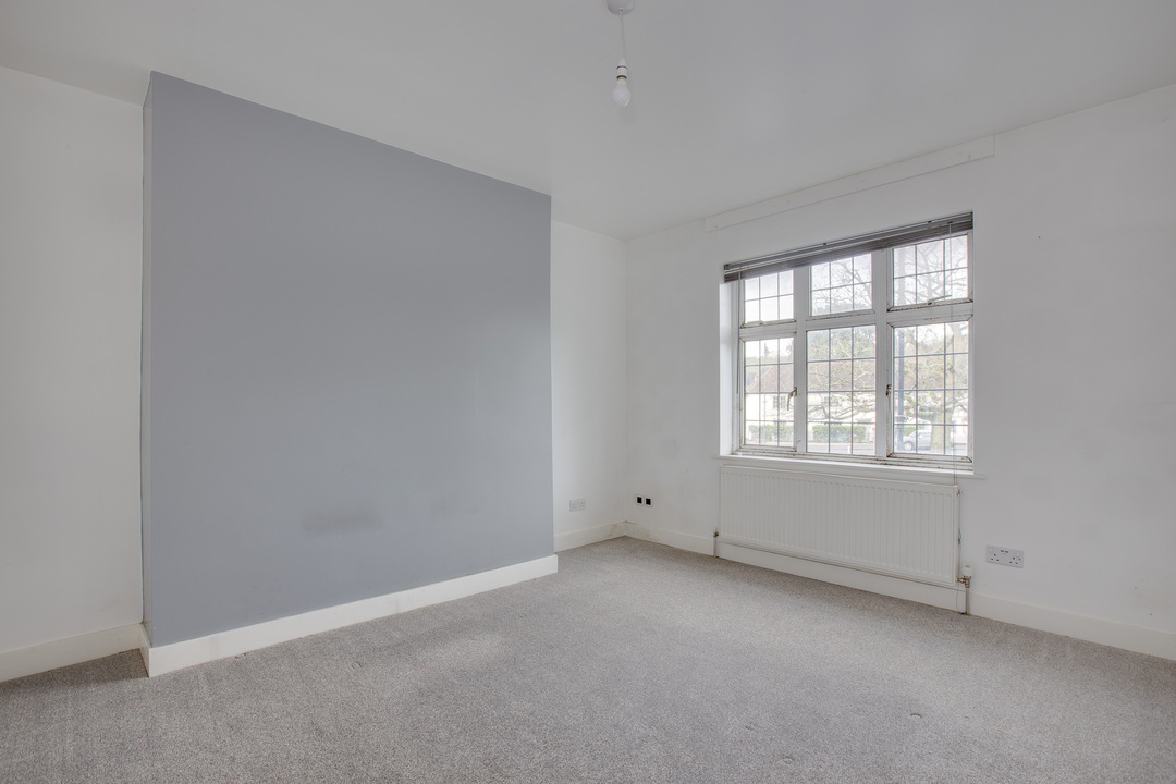 2 bed terraced house for sale in Wooburn Green, High Wycombe  - Property Image 9