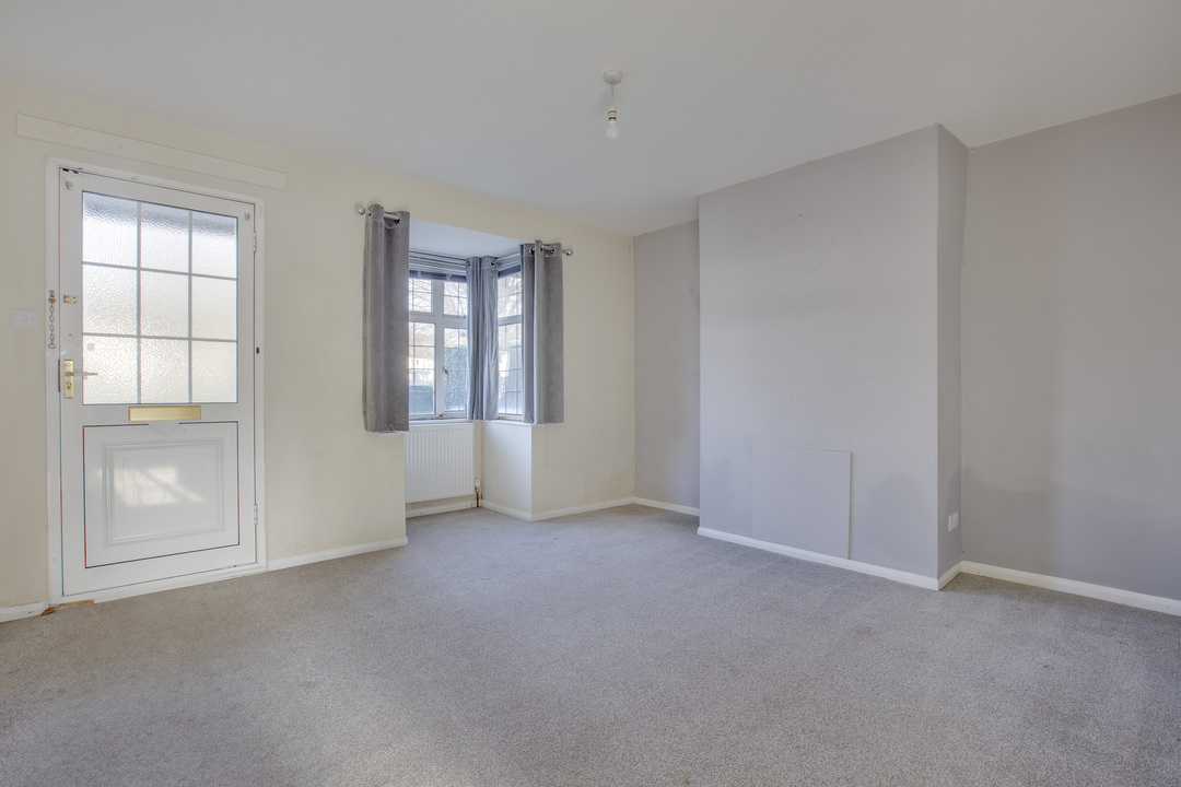 2 bed terraced house for sale in Wooburn Green, High Wycombe  - Property Image 15