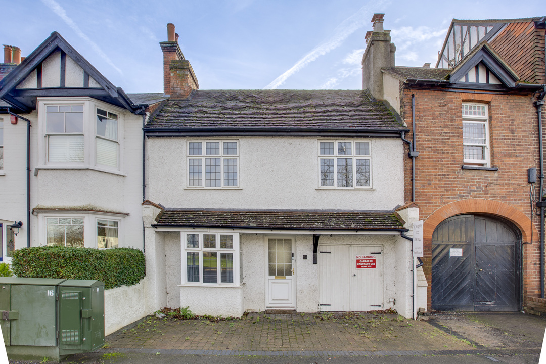 2 bed terraced house for sale in Wooburn Green, High Wycombe  - Property Image 12