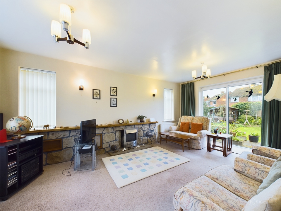 4 bed detached house for sale in Green Dragon Lane, High Wycombe  - Property Image 4