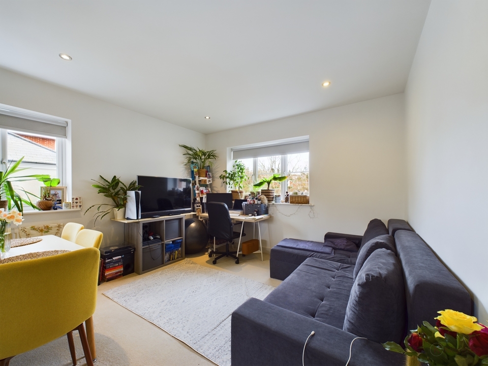 1 bed apartment to rent in Sierra Road, High Wycombe  - Property Image 3