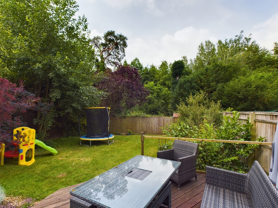 4 bed detached house for sale in High Wycombe, Buckinghamshire  - Property Image 2