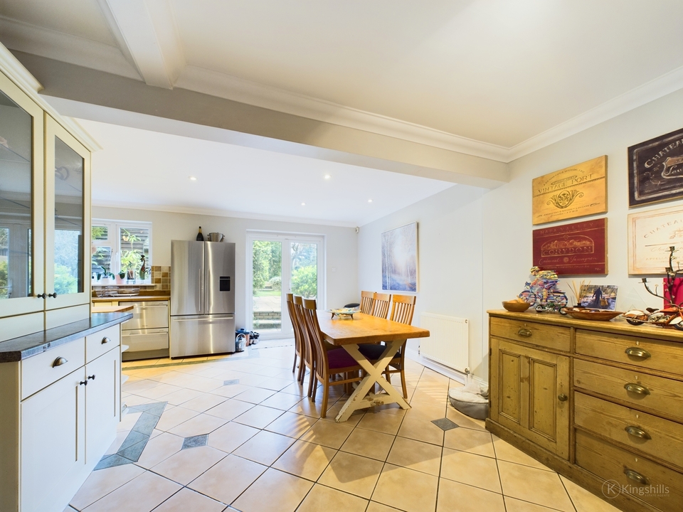 4 bed detached house for sale in Fagnall Lane, Amersham  - Property Image 5