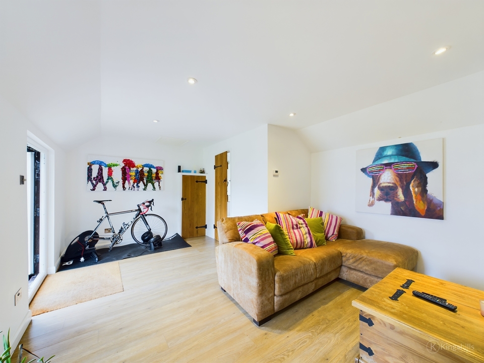 4 bed detached house for sale in Fagnall Lane, Amersham  - Property Image 20