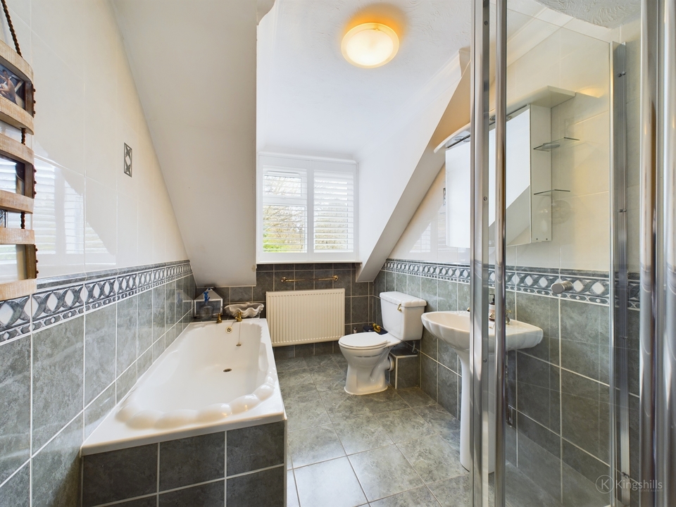 4 bed detached house for sale in Fagnall Lane, Amersham  - Property Image 33
