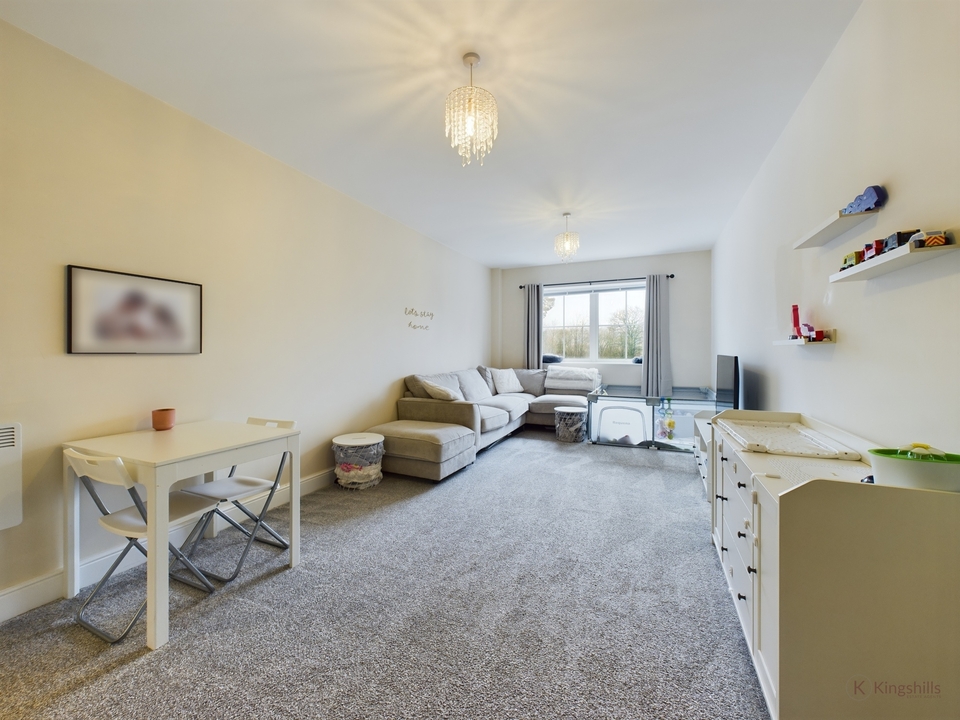 1 bed for sale in Wycombe Road, High Wycombe  - Property Image 3