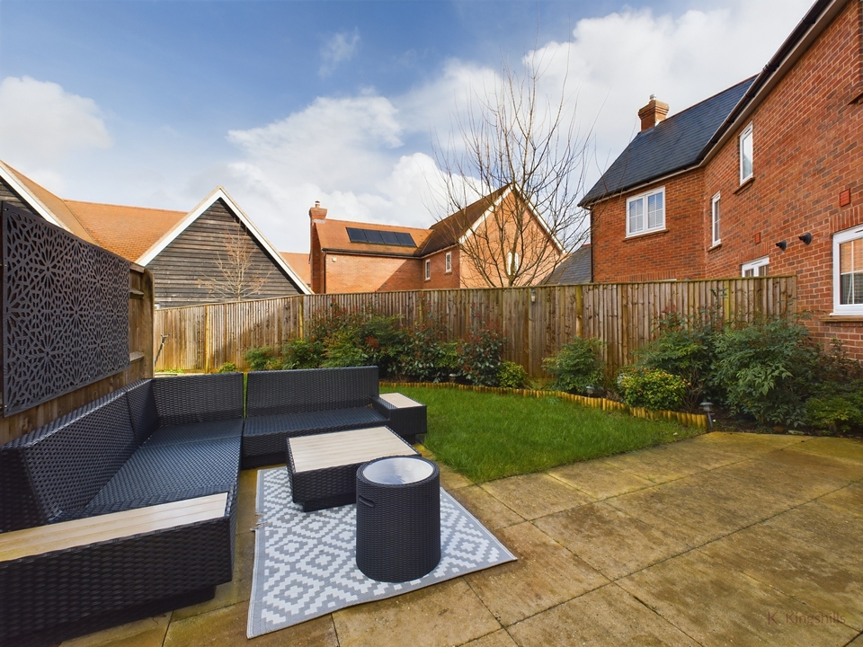3 bed semi-detached house for sale in Longwick, Princes Risborough  - Property Image 13